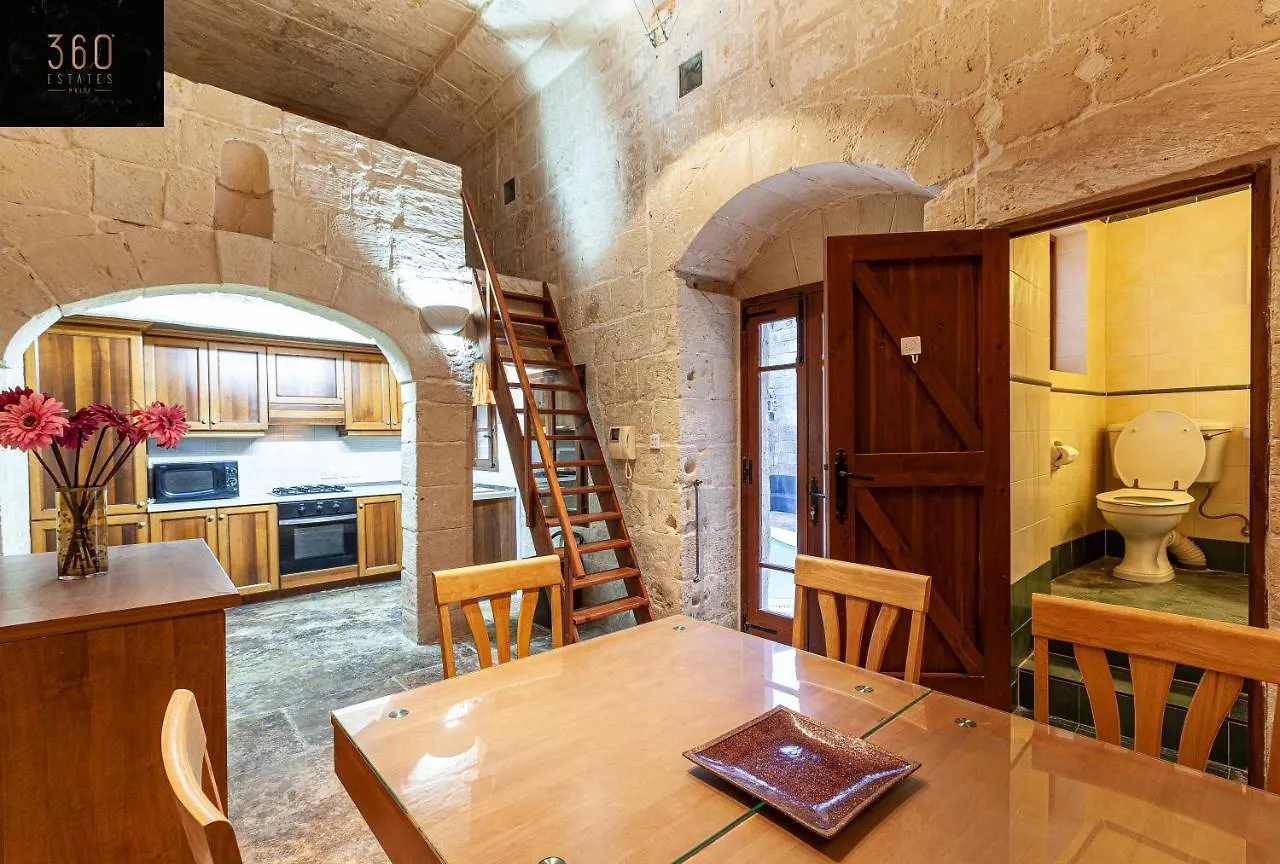 A Wonderful Retreat Villa With Private Pool & Bbq By 360 Estates Gharghur Malta