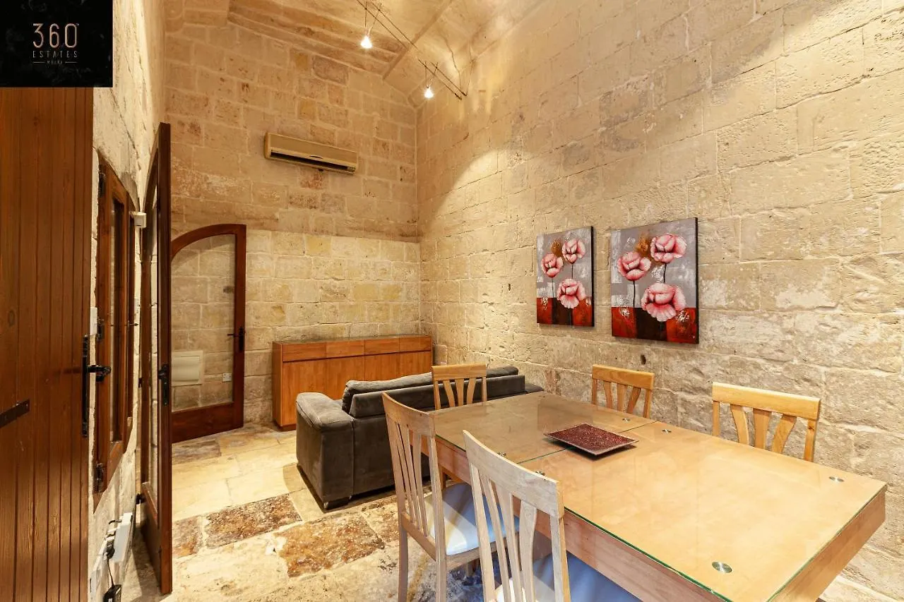 A Wonderful Retreat Villa With Private Pool & Bbq By 360 Estates Gharghur Malta