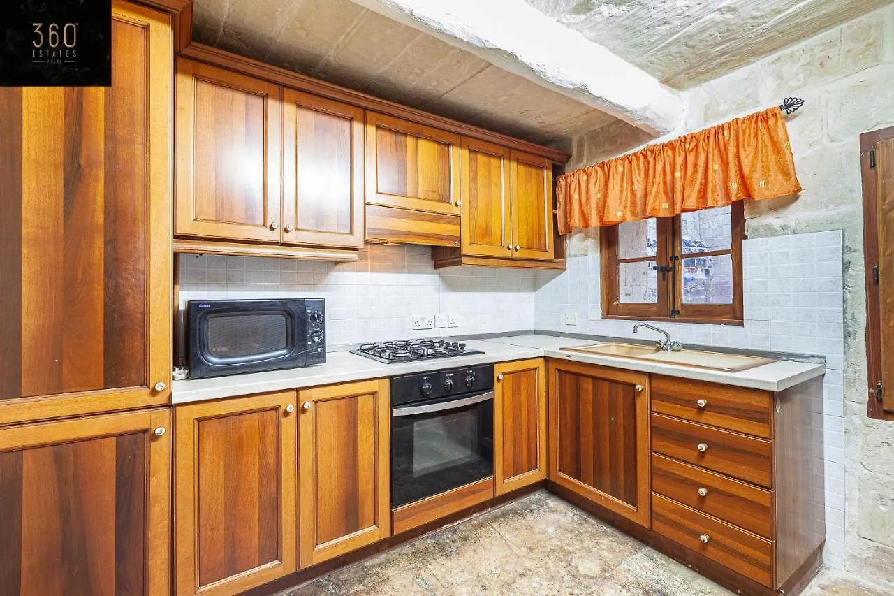 A Wonderful Retreat Villa With Private Pool & Bbq By 360 Estates Gharghur
