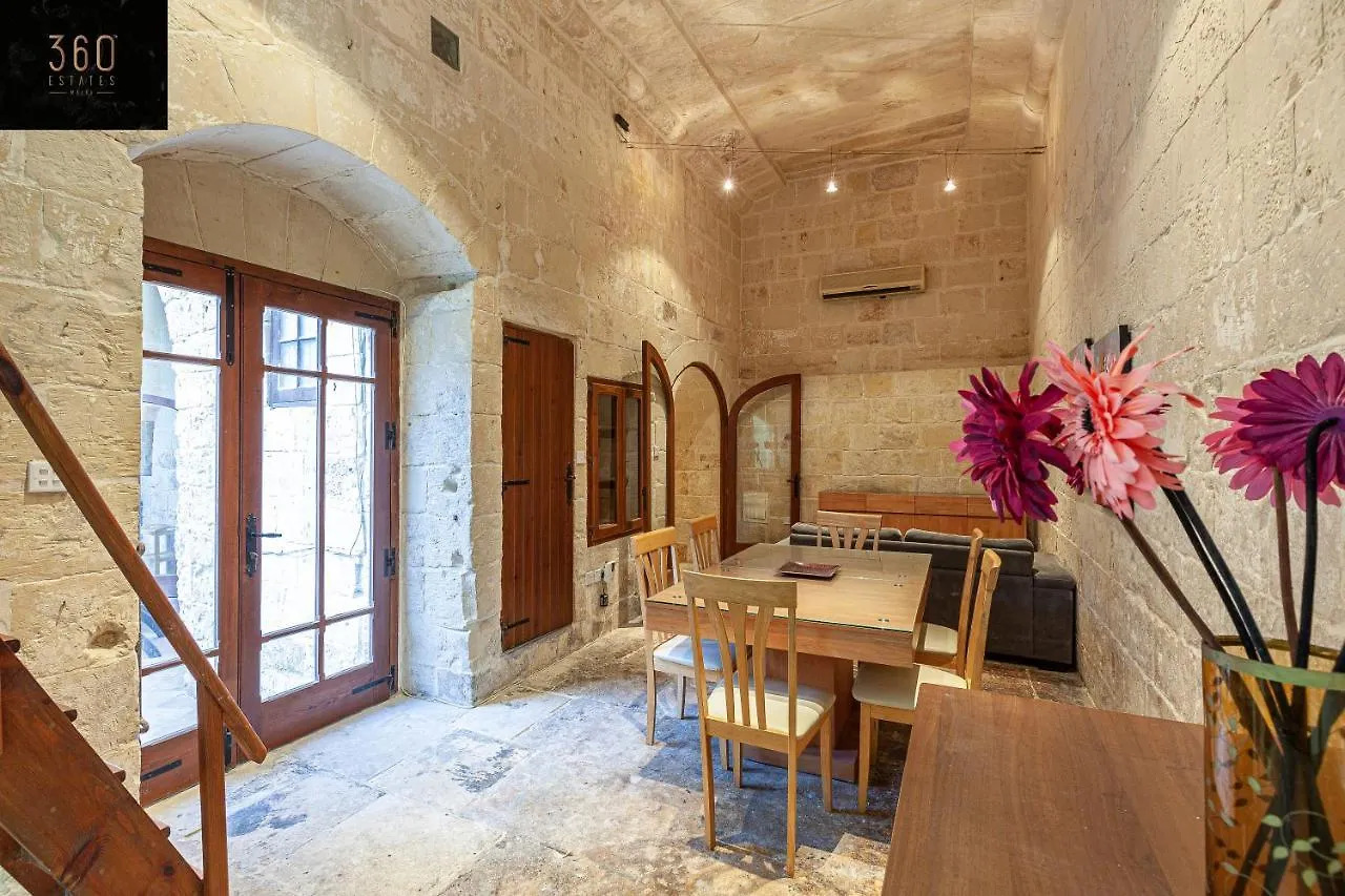 A Wonderful Retreat Villa With Private Pool & Bbq By 360 Estates Gharghur