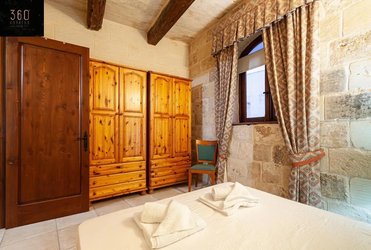 A Wonderful Retreat Villa With Private Pool & Bbq By 360 Estates Gharghur 0*,  Malta